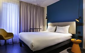 Ibis Marseille Centre Prefecture